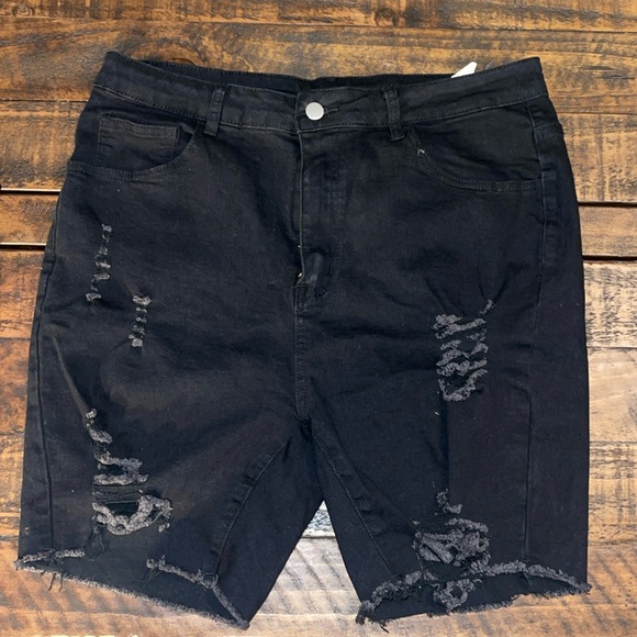 Solid Color Ripped Denim Shorts - Picture 4 of 11